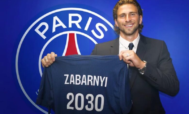 PSG Signs Illia Zabarnyi, the First Ukrainian Player in Its History 1 vis 0812202512410263