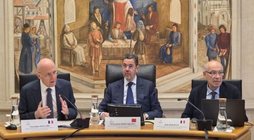 M. Abdennabaoui preside a Paris la reunion du Bureau de lAHJUCAF