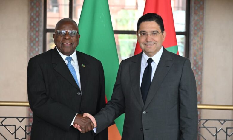 M. Bourita recoit lenvoye special du president de la Republique de Zambie porteur dun message a SM l