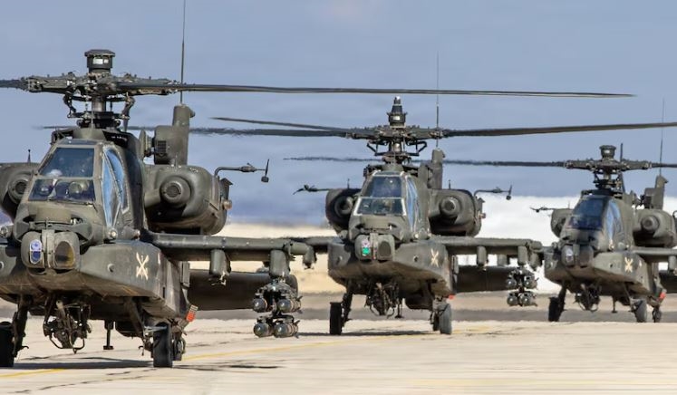 The U.S. military conducts "defensive" strikes against Iranian targets near the Strait of Hormuz. 1 vis 0526202609124454