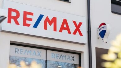 remax office